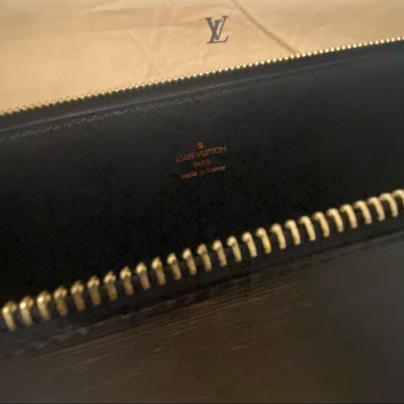 Louis Vuitton Noir Epi Poche Documents Briefcase. Never used! - Picture 7 of 10